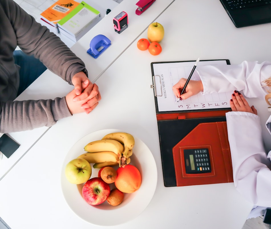 Alimentazione consapevole e relazione con il cibo